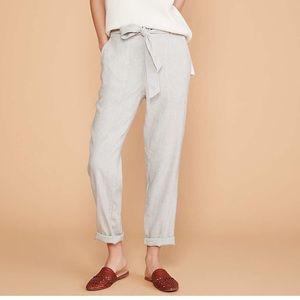 Soft linen pant by Lou & Grey